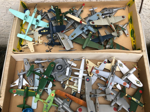 Lot maquettes avions monter - de,