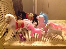 Lot de 5 chevaux et un cheval miniature pour enfant