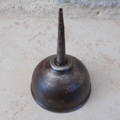 Ancienne burette huile metal - ancienne, a