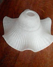 Abat-jour "tulipe" en verre