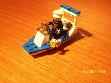 Lego série Town City Police n° 30002 "Police Boat / Le Bateau de Police" - 2009
