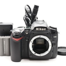 [Near Mint] Nikon D90 12.3 MP DSLR Camera ( 63 500 shots )