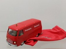 Minialuxe 34-8 Peugeot J7