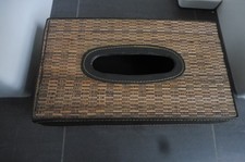 Boite à mouchoirs en bois