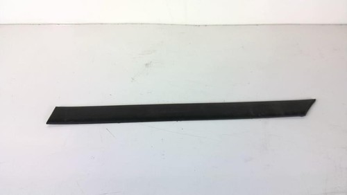 Baguette aile arrière - baguette, d'aile