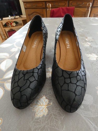 Neuf paire chaussures - paire, de