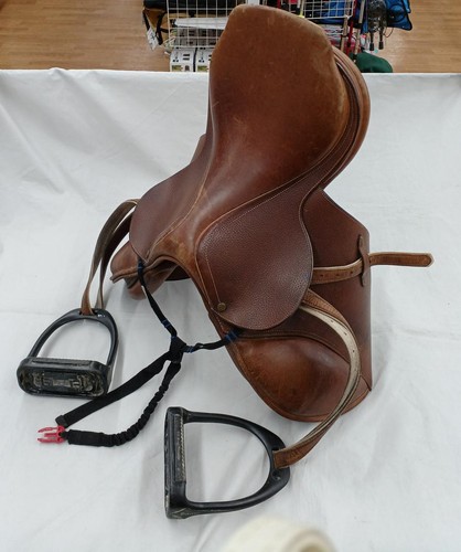 Jeu étriers selle de - de,