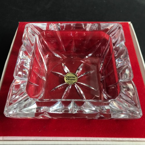 Neuf cristal arques cendrier - d'arques,