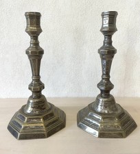 Paire de Bougeoirs en Bronze