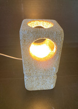 Lampe en pierre du Gard