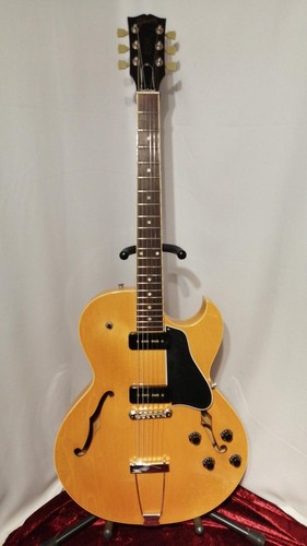 Gibson 135 natural - /, es-135