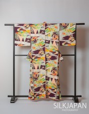 Kimono japonais vintage robe en soie Houmongi violet paysage fleur femme