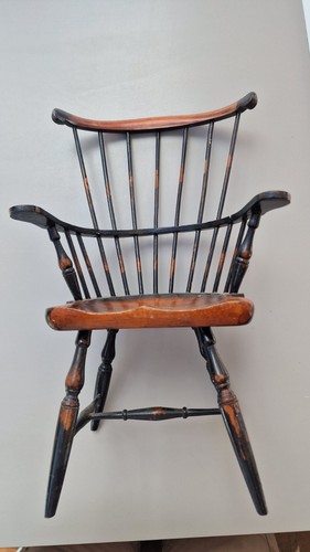 Chaise fauteuil poupée ancien