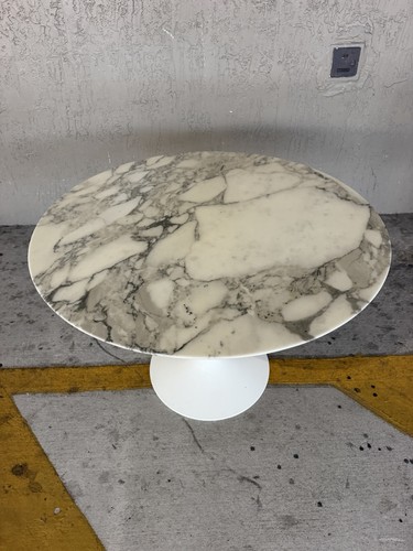 Knoll saarinen dining table - knoll,