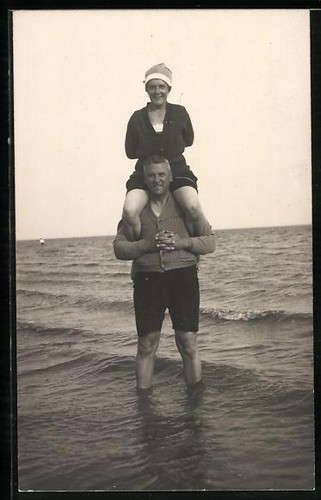 Carte postale homme debout - , en