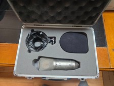 Behringer B-2 Pro large-diaphragm condenser microphone