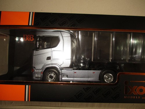 Miniature tracteur ixo - miniature,