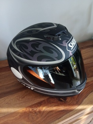 Casque shoei très peu servi - peu,
