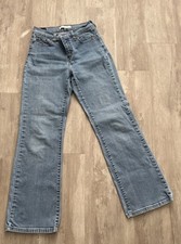 Levi’s perfectly slimming boot cut 512 jeans-8