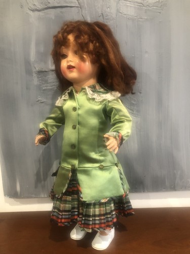 Jolie poupée raynal - ",