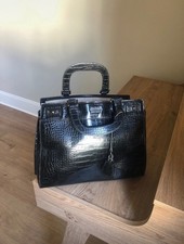sac guess vernis noir aspect