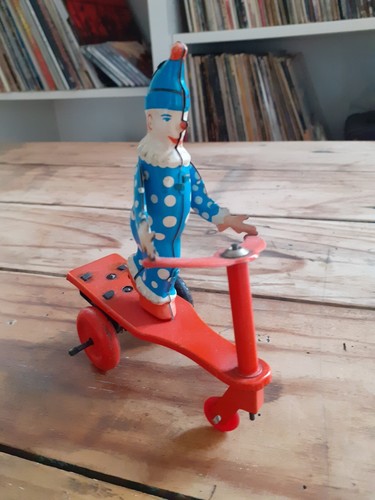 Jouet ancien mecanique - ancien, en