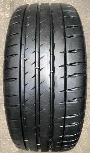 Pneu été 225 40 r18 - 1,