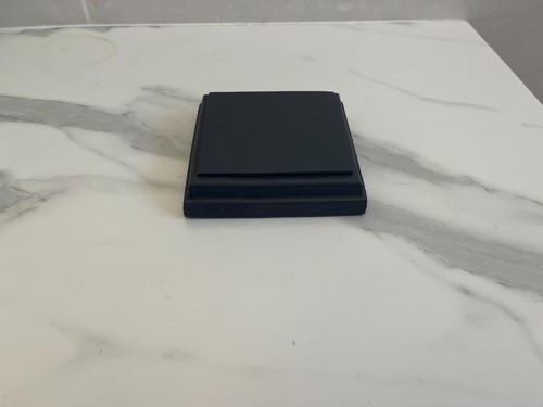 Socle bois carré peint - en,