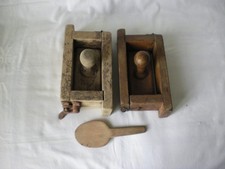 2 moules à beurre anciens, en