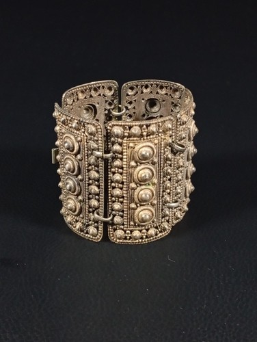 Superbe bracelet manchette