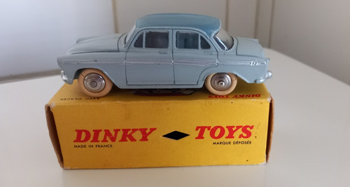 Dinky toys simca aronde - toys,