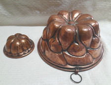 LOT DE 2 MOULES A GATEAU  EN