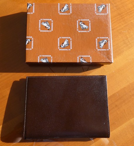 Porte feuille marque le - feuille, "le