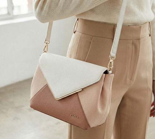 Sac main cuir - À,