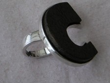 Bague fantaisie en métal  "LA