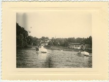 PHOTO ANCIENNE - PÉDALO LAC -