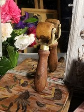 Outil Ancien Roulette À Pression En Bois Et Laiton