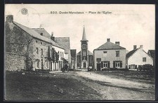 CPA Denée-Maredsous, Place de l´eglise 1913 