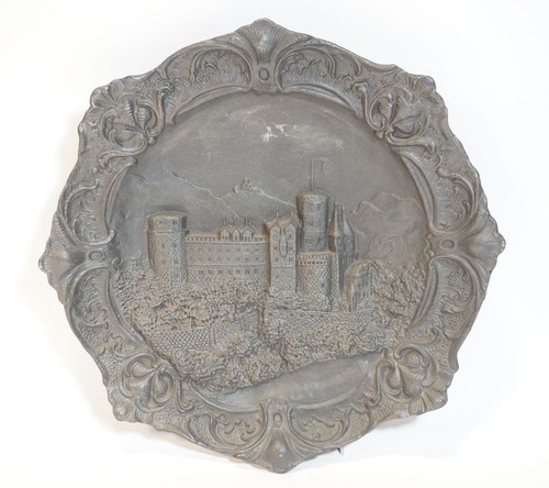 Antique cast iron dish - , shw