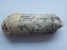 Paleolithic portable art Dordogne France PALEOLITHIQUE FRANCE DORDOGNE