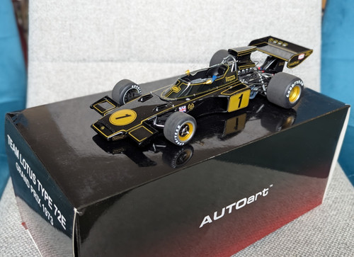 Autoart lotus type 72e - autoart,