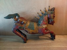 CHEVAL EN BOIS ARTISANAL