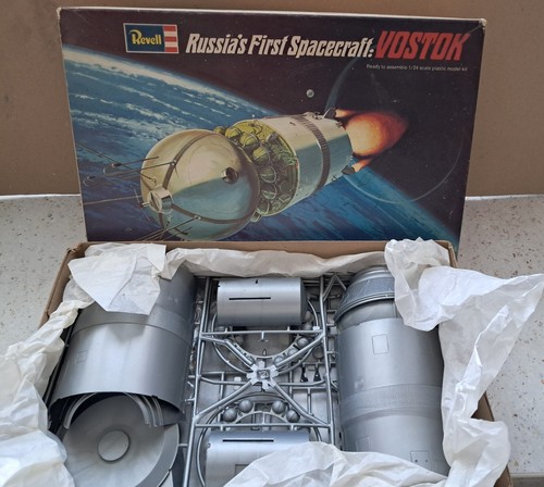 Revell maquette vaisseau - 1/24,