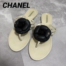 CHANEL Camellia Tong Sandals Logo