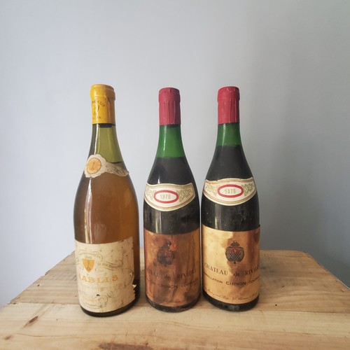 Bouteilles chablis chinon - et,