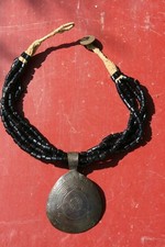 imposant collier  vintage Tribu Rigaux verre et métal.