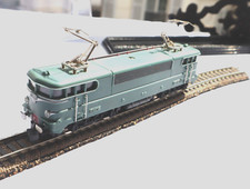 A    VENDRE   UNE   JOLIE