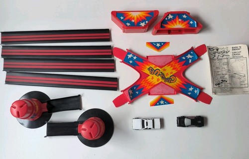 Hot wheels circuit - crack, up