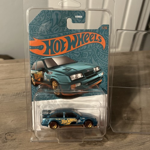 Hot wheels ford - hot,