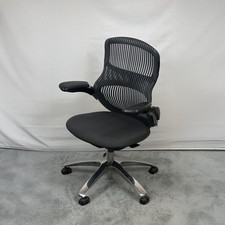 Knoll Generation Chair (Black